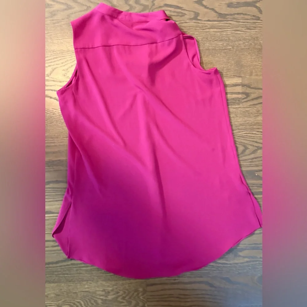 Worthington Fuchsia V-Neck Tank Top - Picture 3 of 3